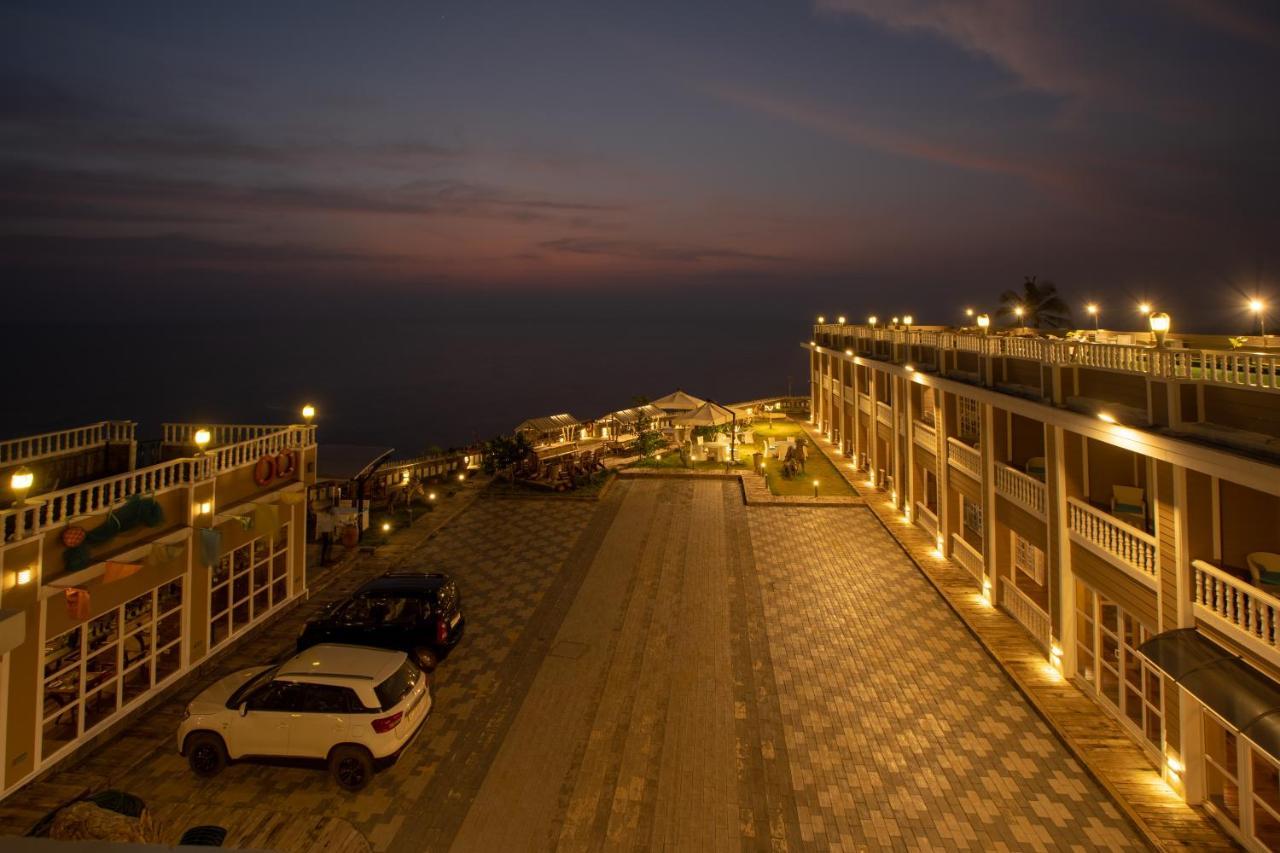 State Beach Resort And Spa Kannur Esterno foto